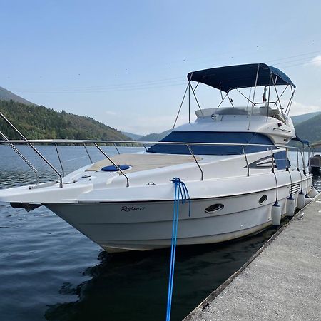 Aquadouro Yacht Radames - Sleep Boat Experience Hotel Castelo de Paiva Exterior photo